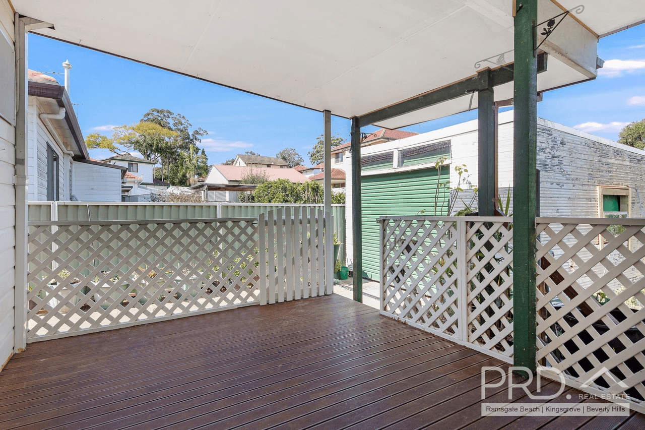 11 Roseanne Avenue, ROSELANDS, NSW 2196