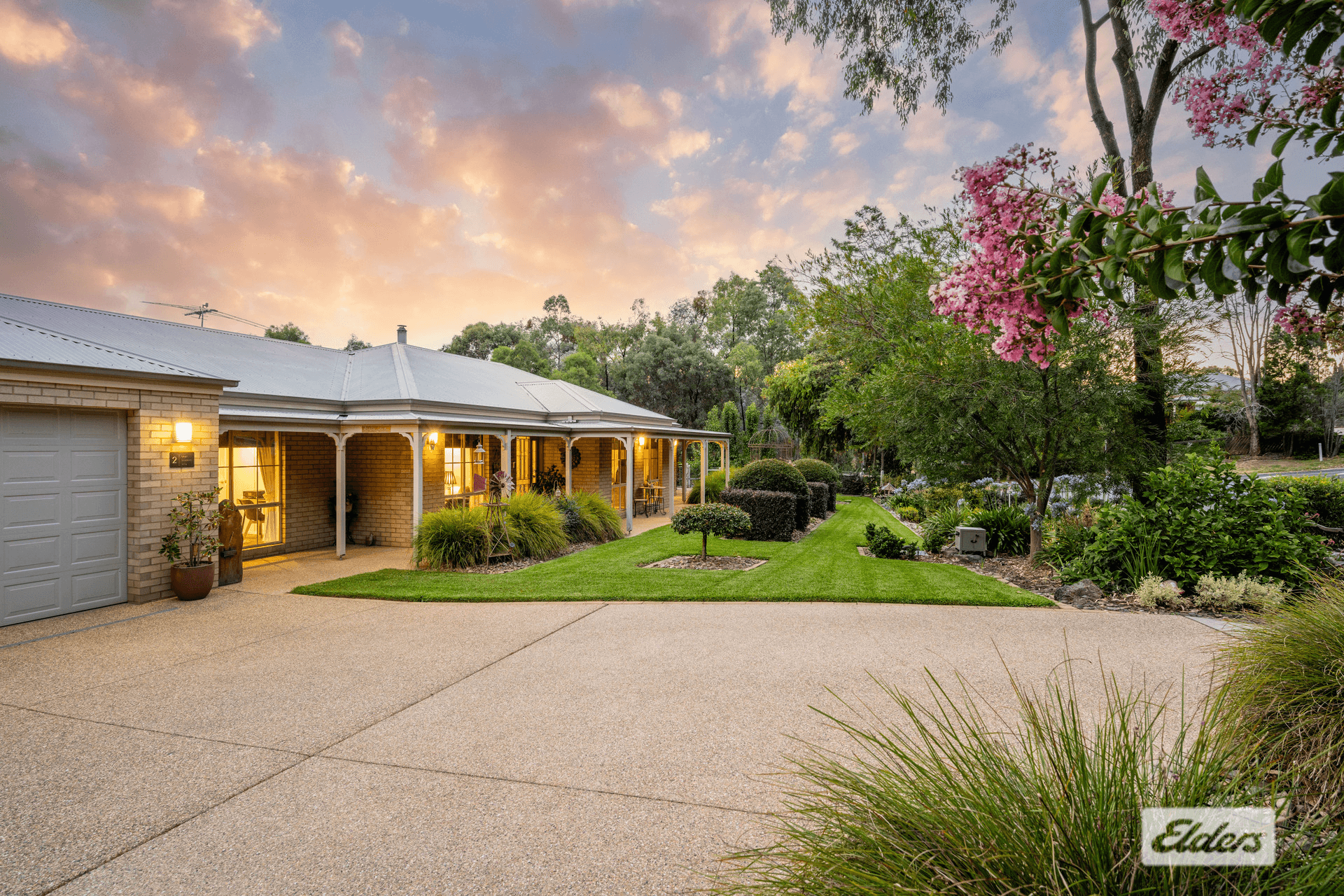 2 Blue Bonnet Way, Wodonga, VIC 3690