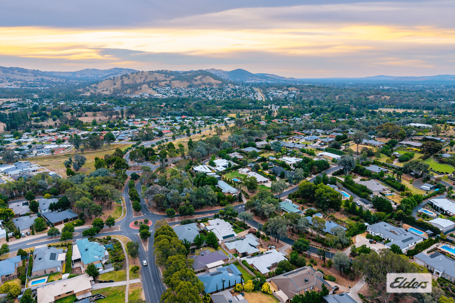 2 Blue Bonnet Way, Wodonga, VIC 3690