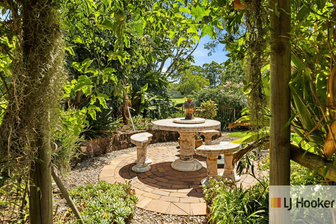 48 Narooma Drive, OCEAN SHORES, NSW 2483