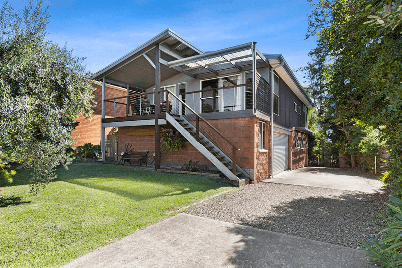 8 Forest Parade, TOMAKIN, NSW 2537