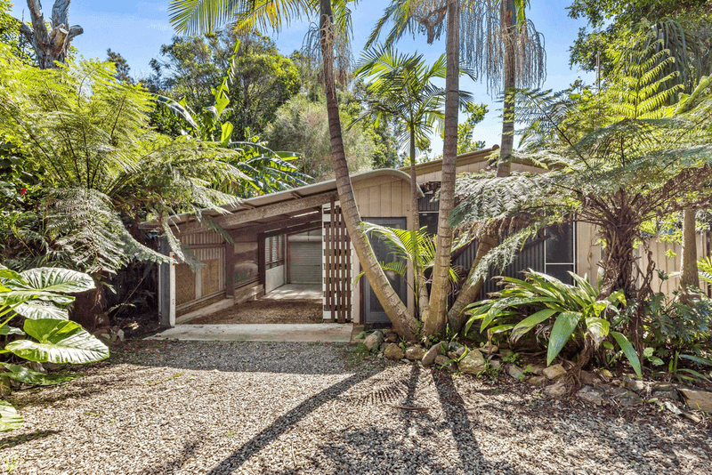 8 Forest Parade, TOMAKIN, NSW 2537