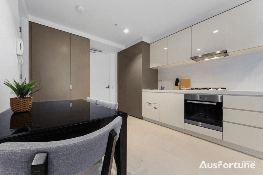 1103/33 Mackenzie Street, MELBOURNE, VIC 3000