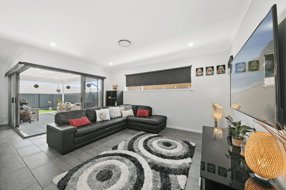 10 Fairway Street, Rutherford, NSW 2320