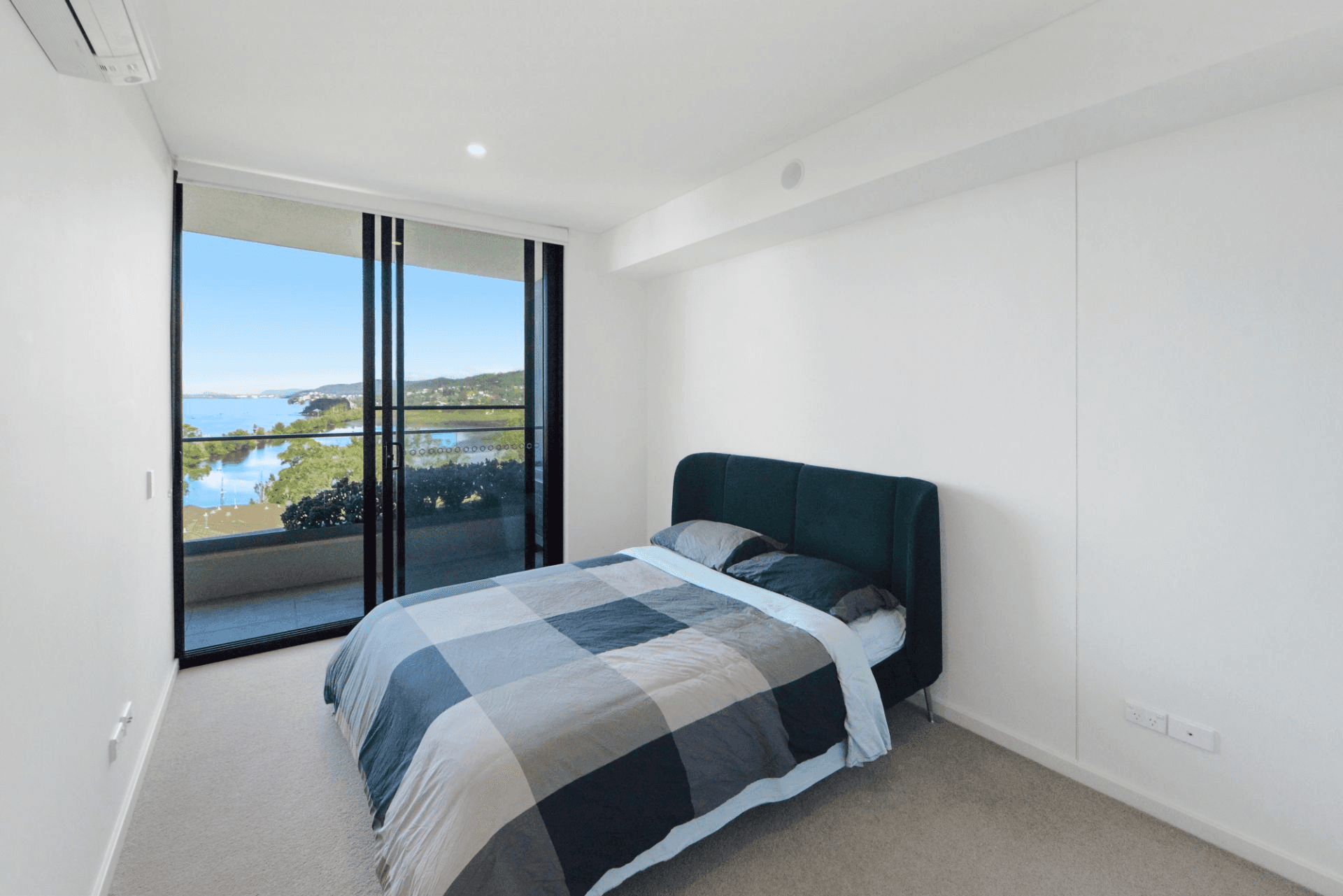 505/2 Wilhelmina Street, Gosford, NSW 2250