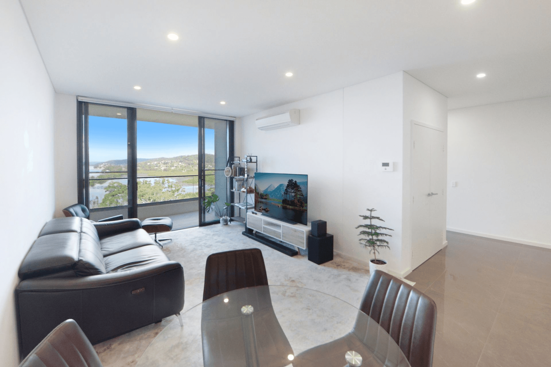 505/2 Wilhelmina Street, Gosford, NSW 2250