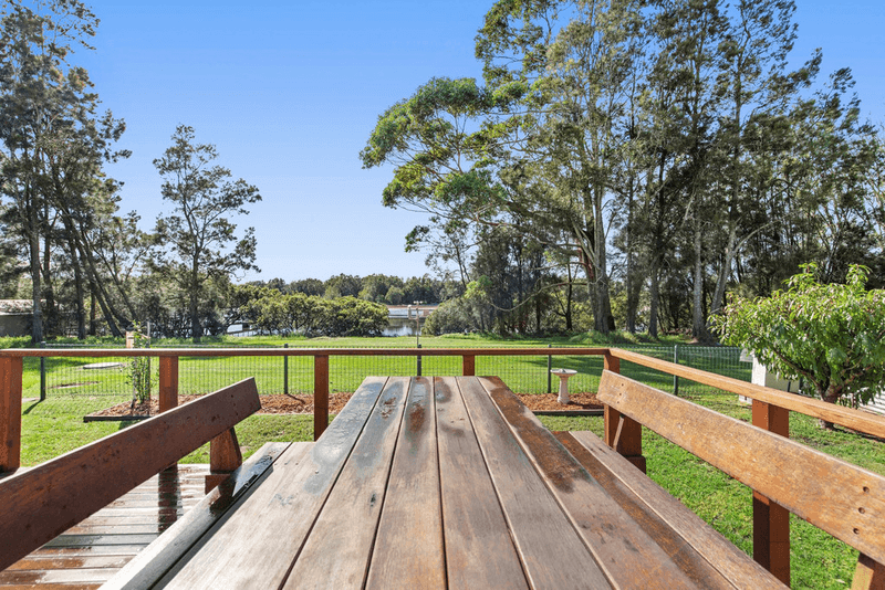 219 Annetts Parade, MOSSY POINT, NSW 2537