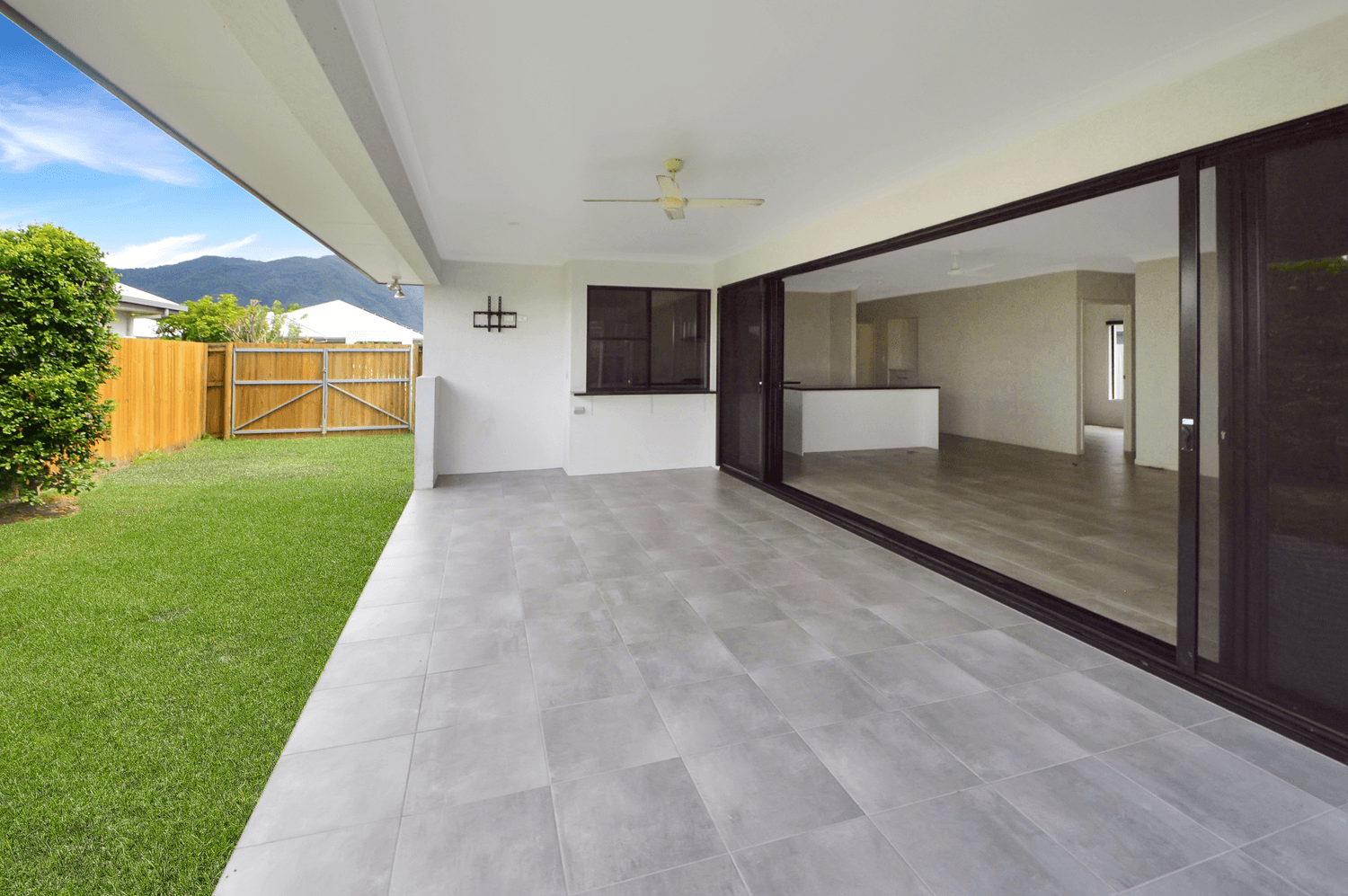 11 Starcke Trail, Smithfield, QLD 4878