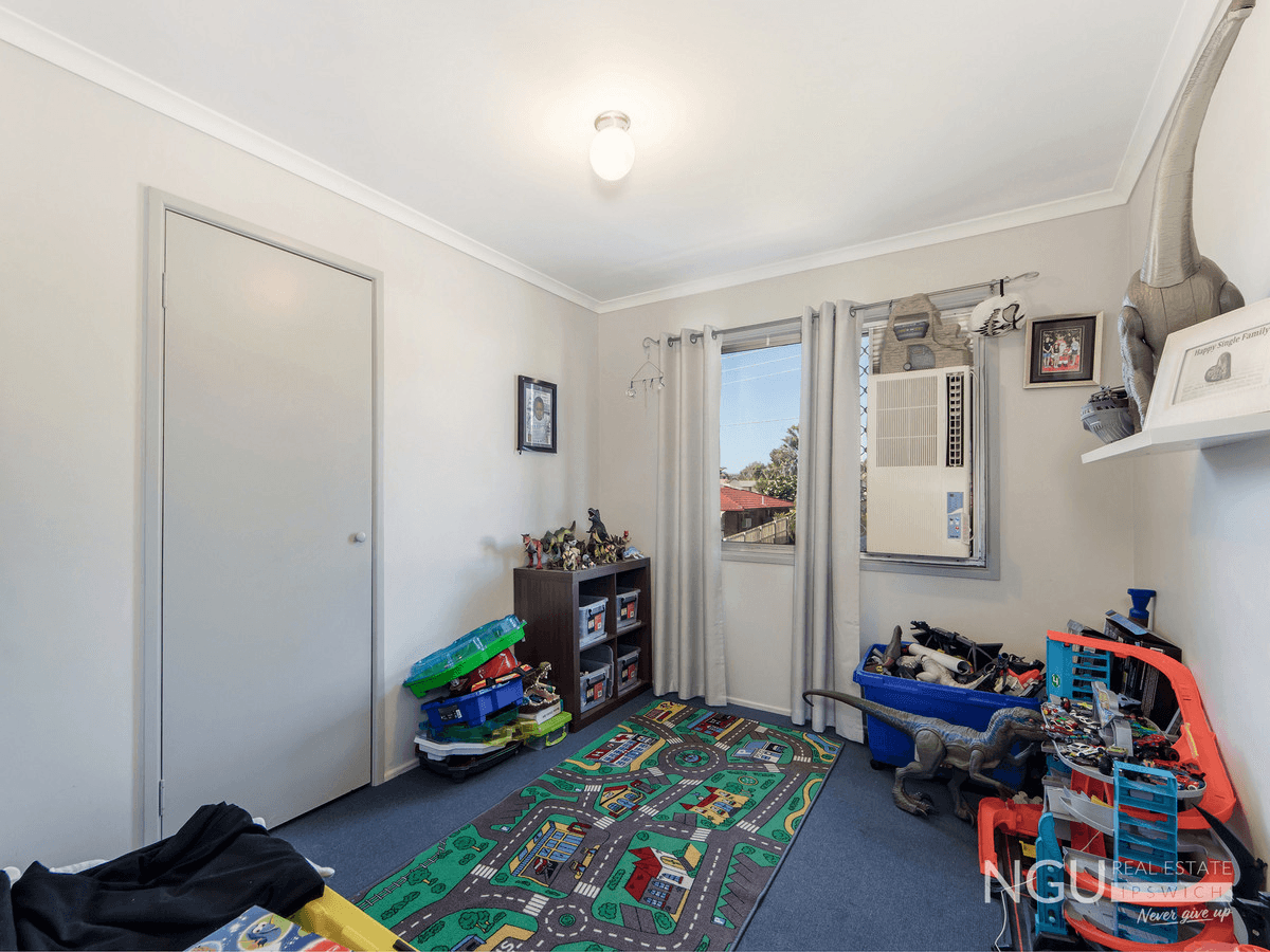 2 Leahy Street, BRASSALL, QLD 4305