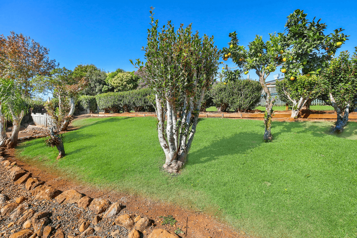 143 Golf Course Road, Tamborine Mountain, QLD 4272