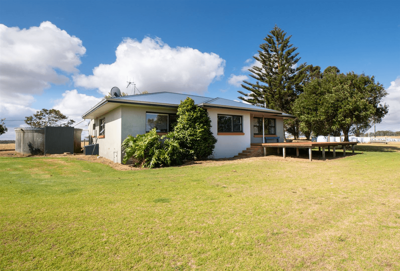 50304 South Coast Highway, ALBANY, WA 6330