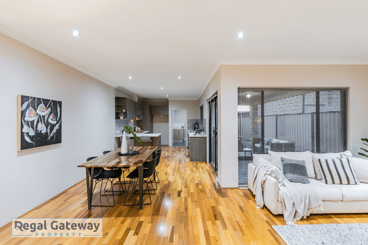 18A Torrey Crescent, AUBIN GROVE, WA 6164