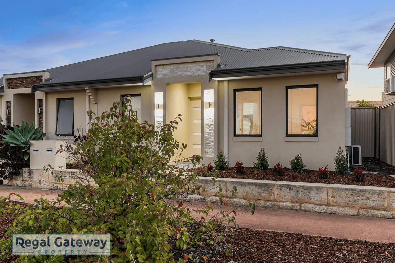 18A Torrey Crescent, AUBIN GROVE, WA 6164