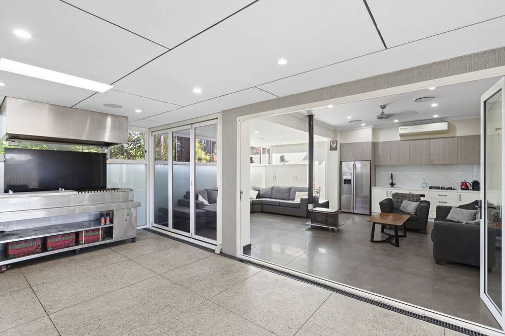 15 Meakin Street, MERRYLANDS, NSW 2160