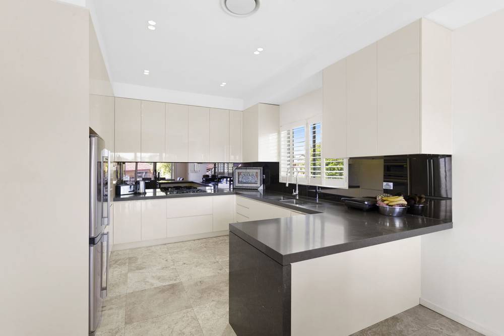 15 Meakin Street, MERRYLANDS, NSW 2160