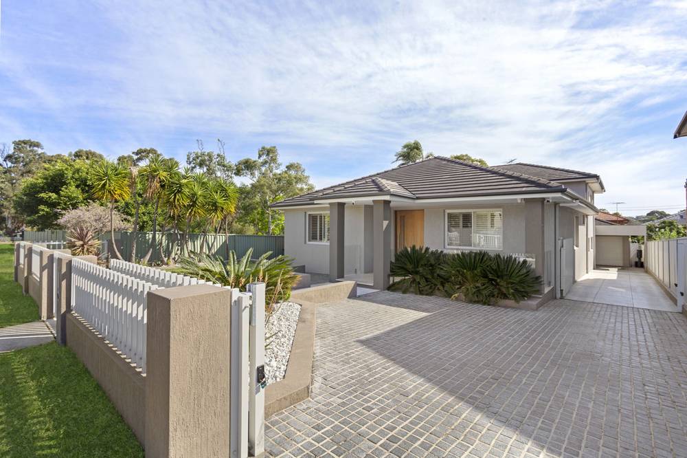 15 Meakin Street, MERRYLANDS, NSW 2160