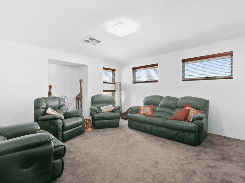 2 Moonraker Road, JINDALEE, WA 6036