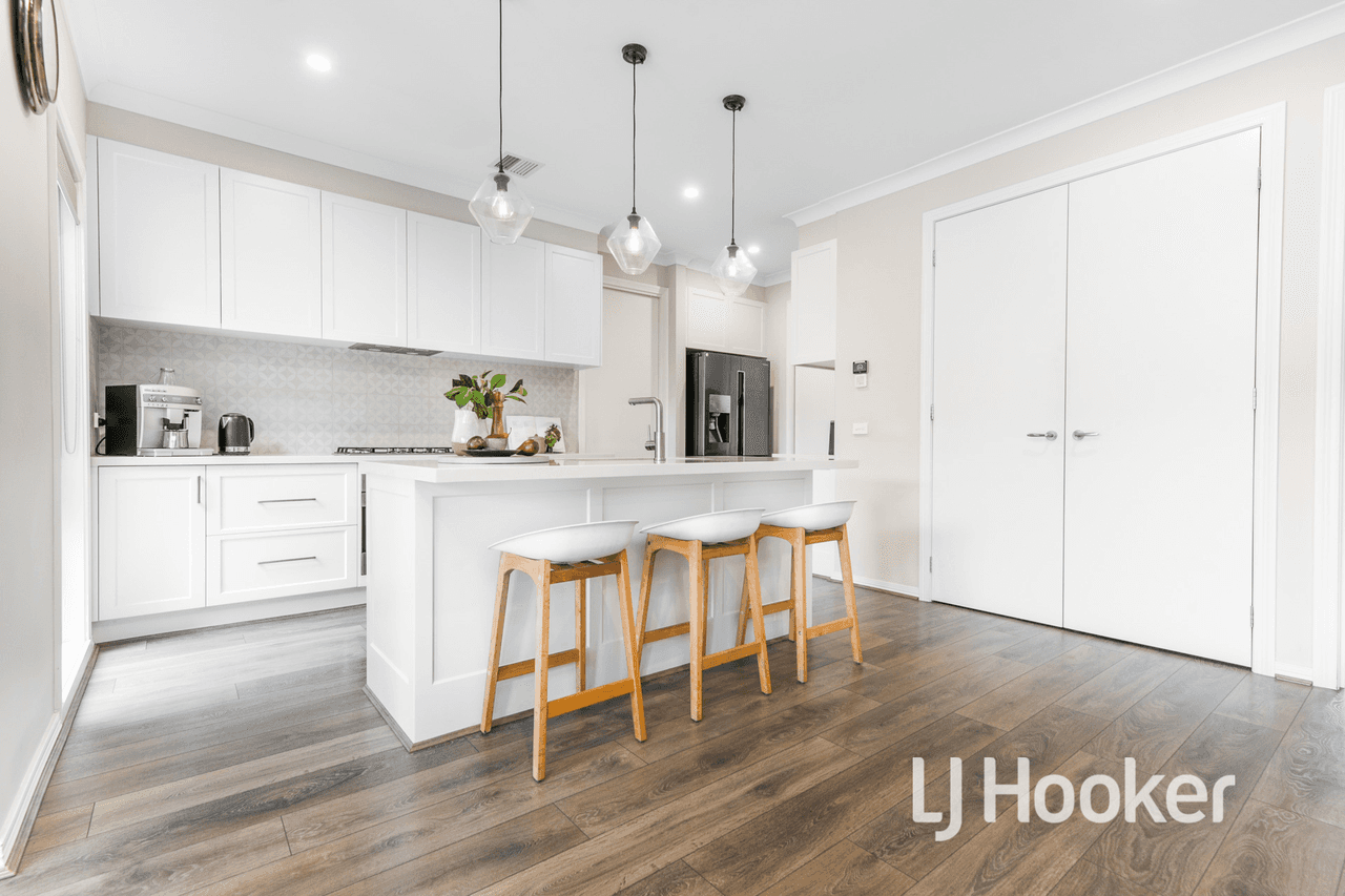 22  Lyall Road, BERWICK, VIC 3806