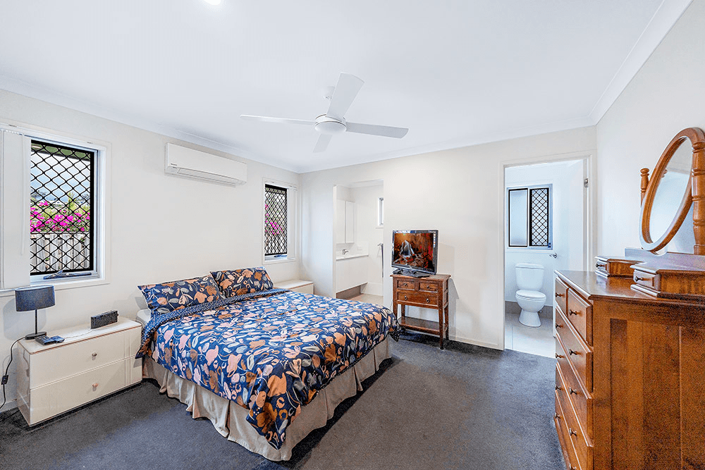 52 Hillstone Crescent, Maudsland, QLD 4210