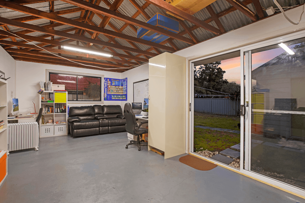 21 Pratley Street, WOY WOY, NSW 2256