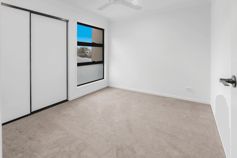 1/30 Salzburg Rd, PIMPAMA, QLD 4209