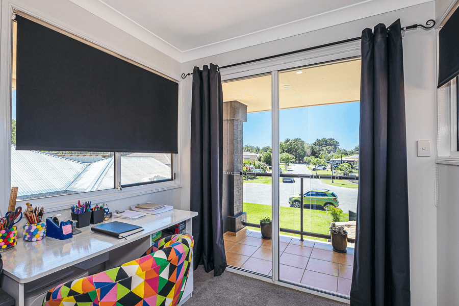 13 Albatross Ct, Banksia Beach, QLD 4507