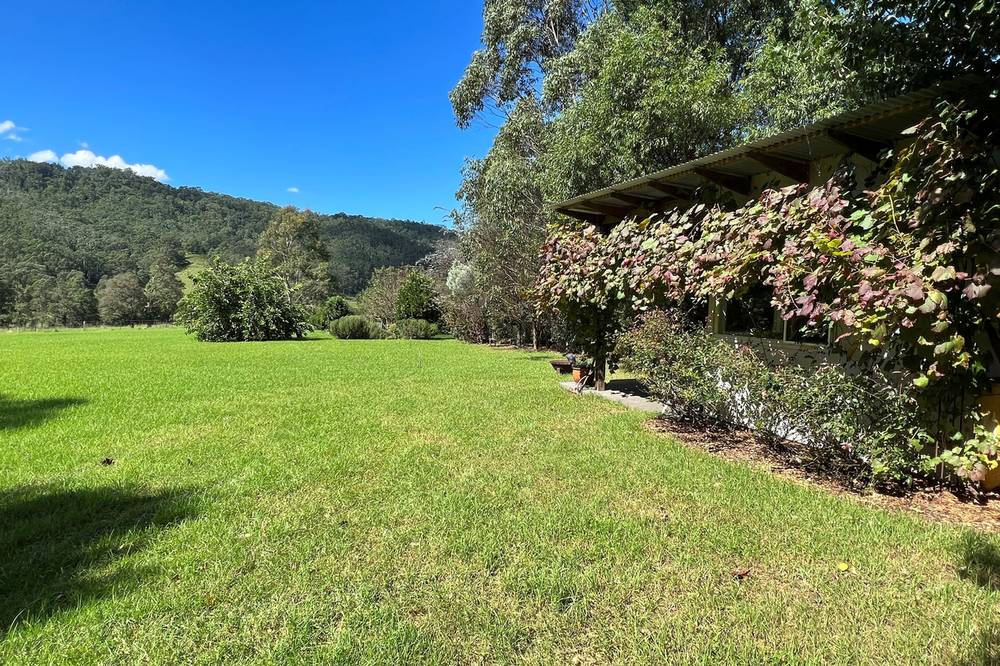 20  Carters Road, Barrengarry, NSW 2577