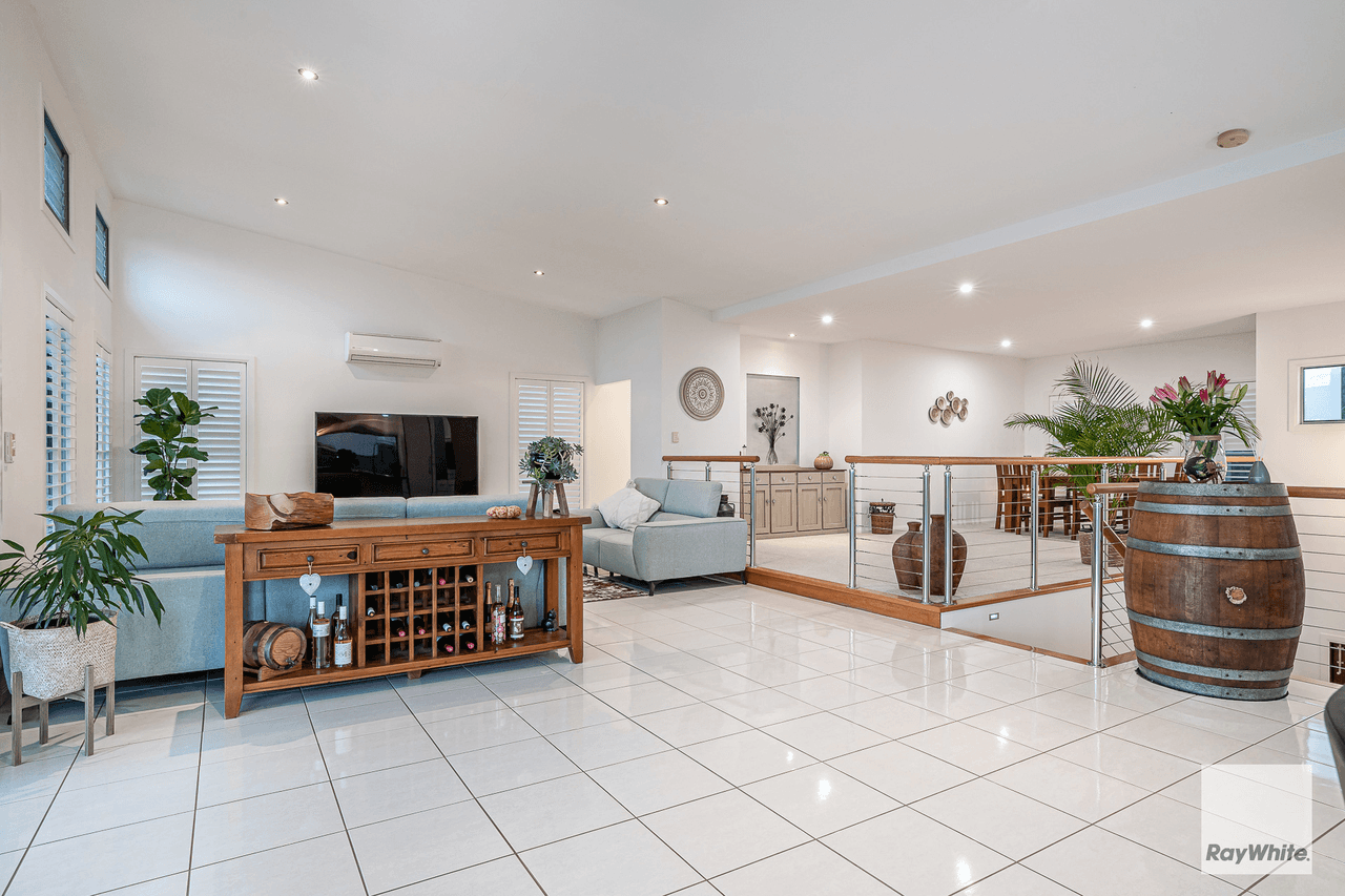 67 Spinnaker Cct, REDLAND BAY, QLD 4165