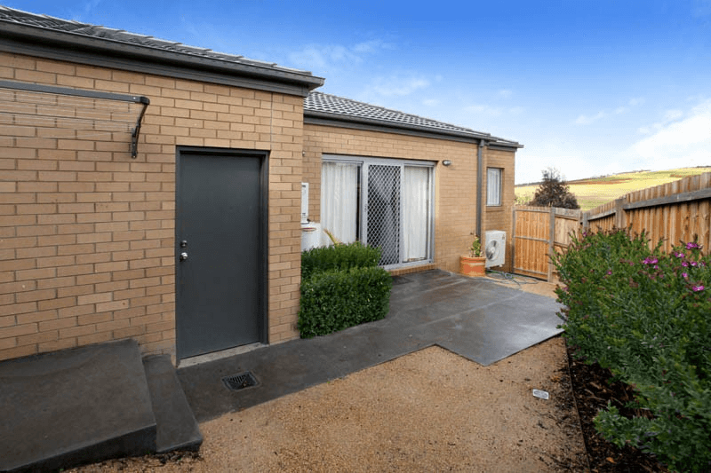 1/43 Waugh Street, SUNBURY, VIC 3429