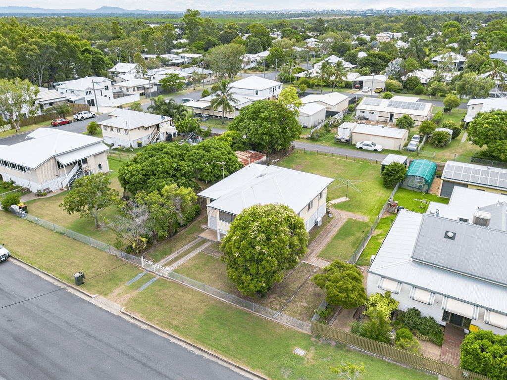 89 Cooper Street, Koongal, QLD 4701