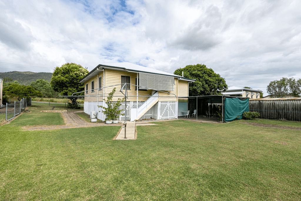 89 Cooper Street, Koongal, QLD 4701