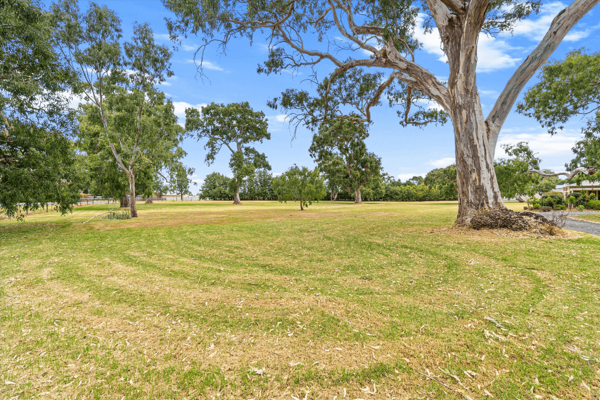 1 Glen Campbell Court, Sale, VIC 3850