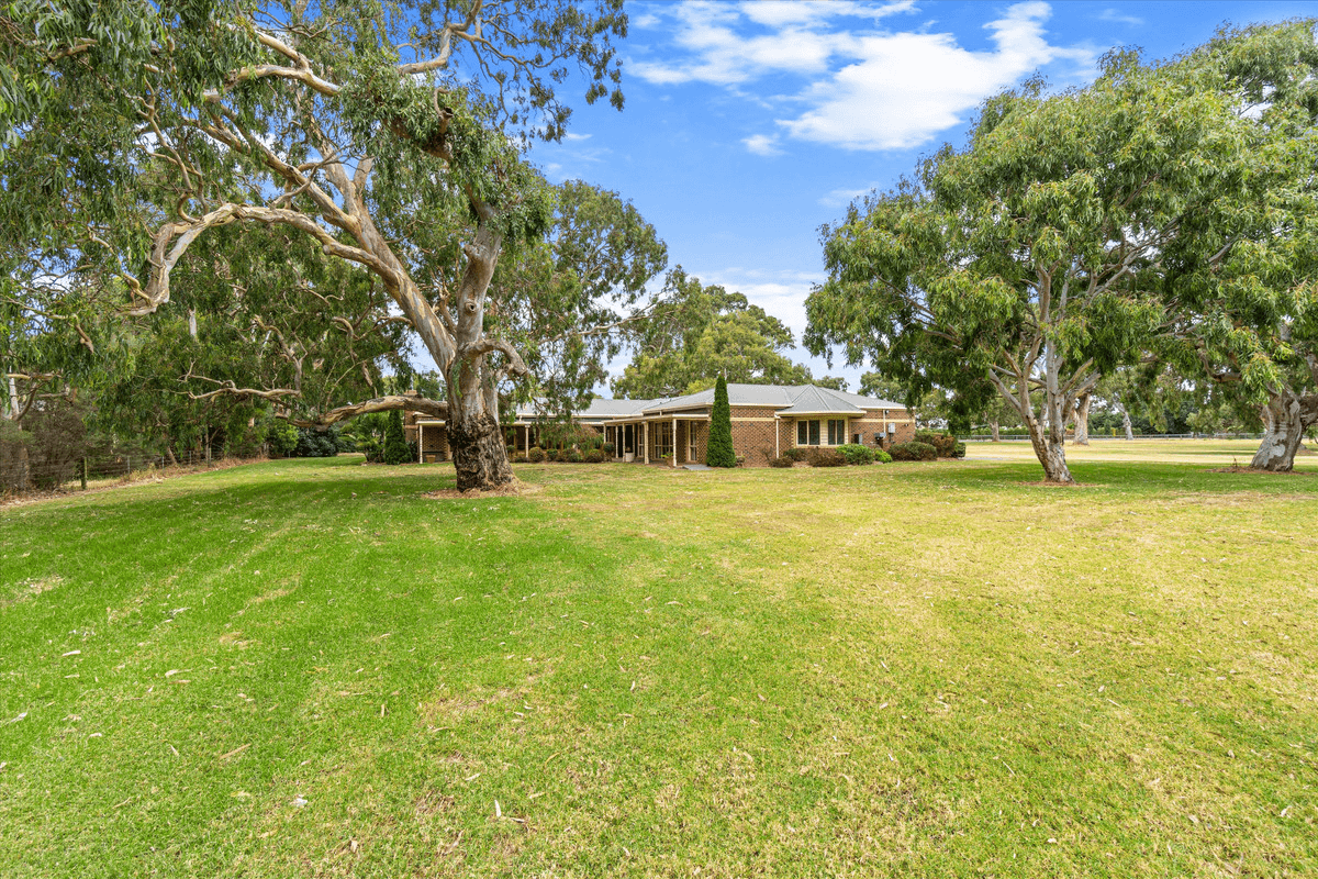 1 Glen Campbell Court, Sale, VIC 3850