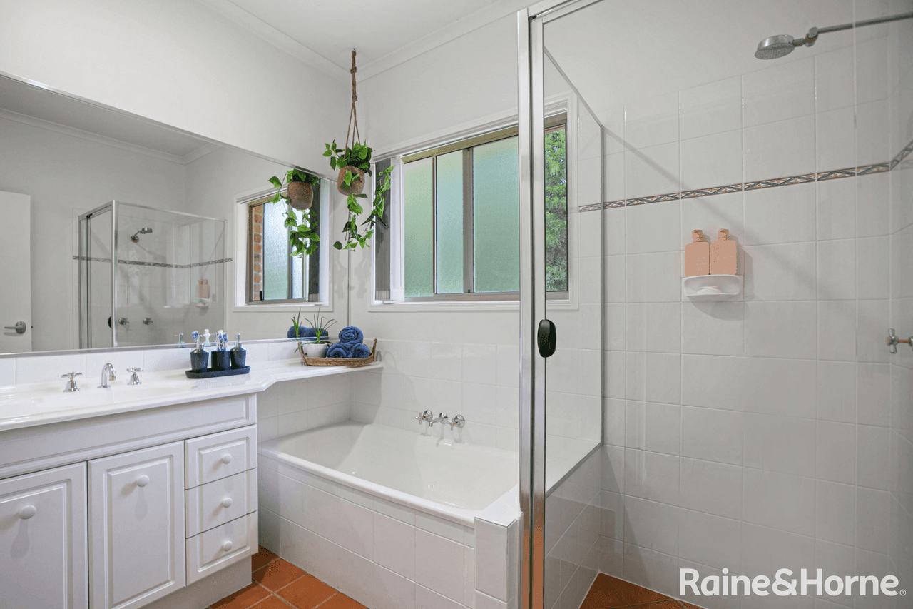 12 Belwood Place, POMONA, QLD 4568