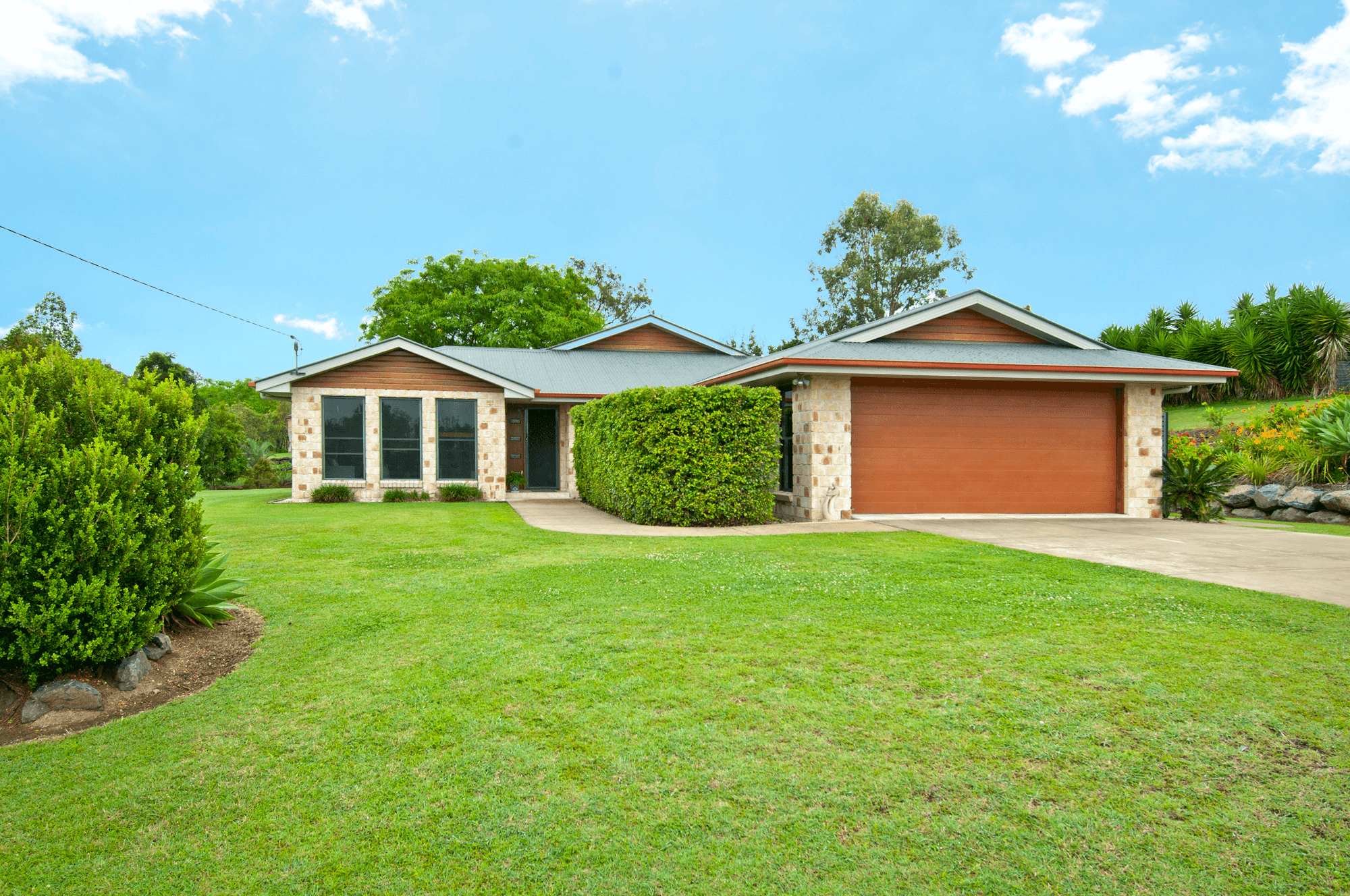 17 Aspen Way, GLENEAGLE, QLD 4285