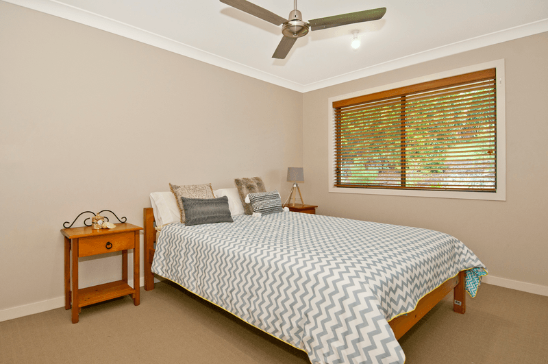 17 Aspen Way, GLENEAGLE, QLD 4285