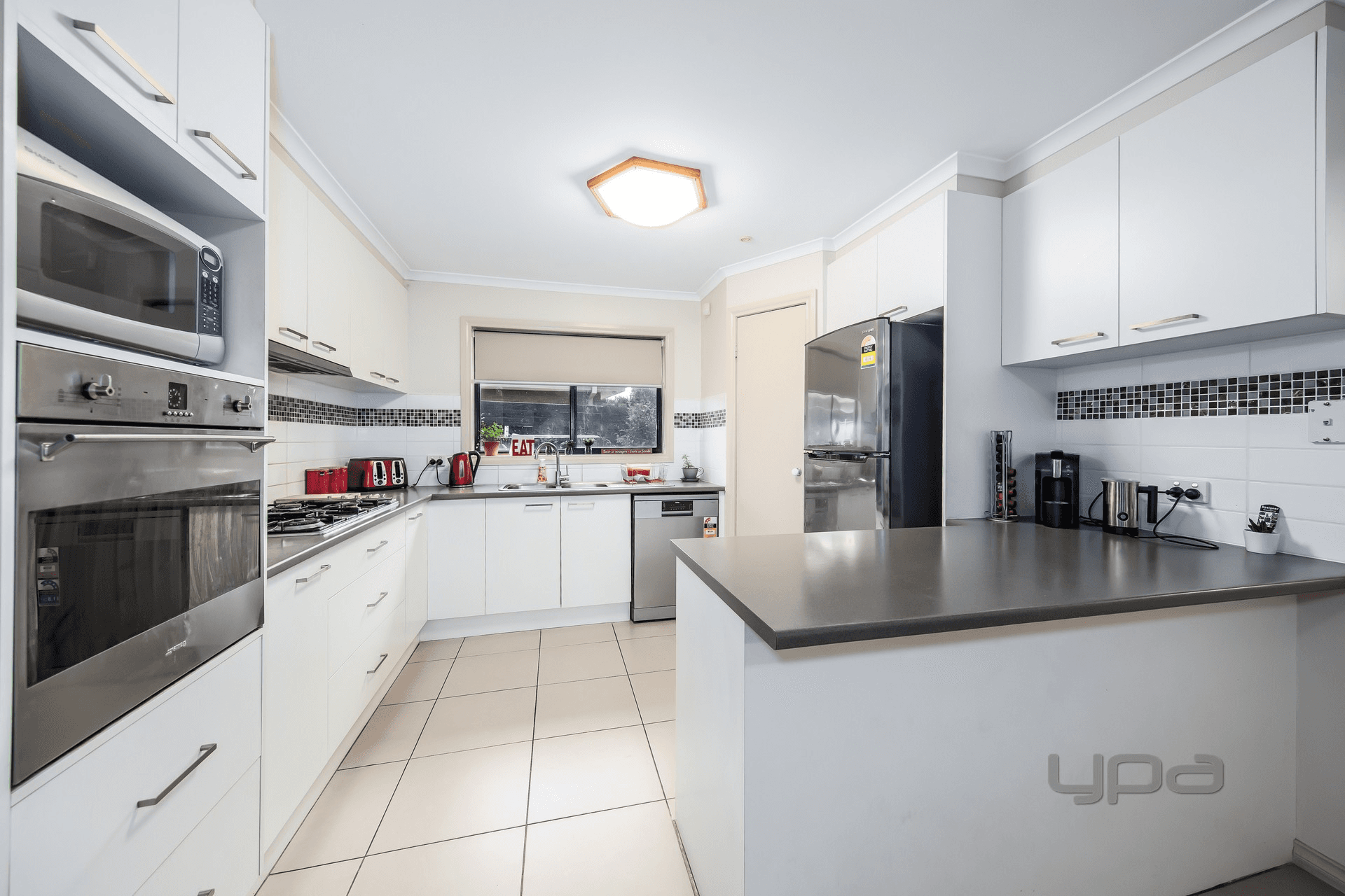 18 Darriwill Close, Delahey, VIC 3037