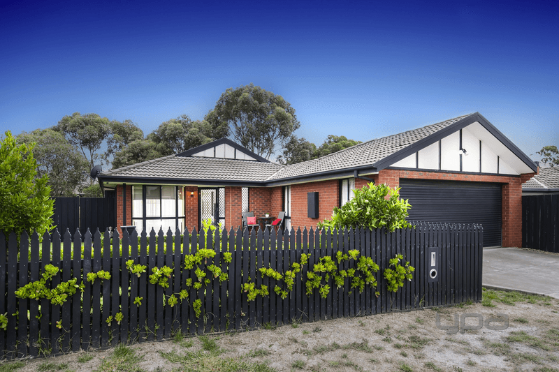 18 Darriwill Close, Delahey, VIC 3037