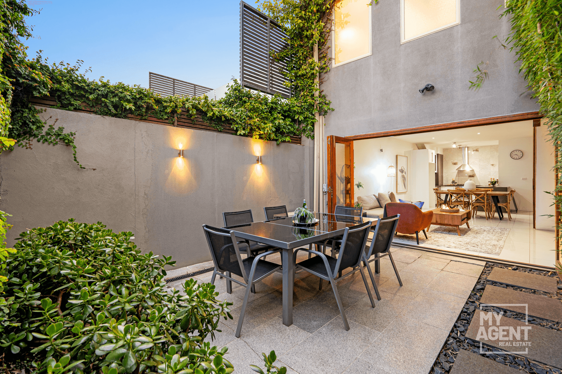 10 Shamrock Street, Brunswick West, VIC 3055