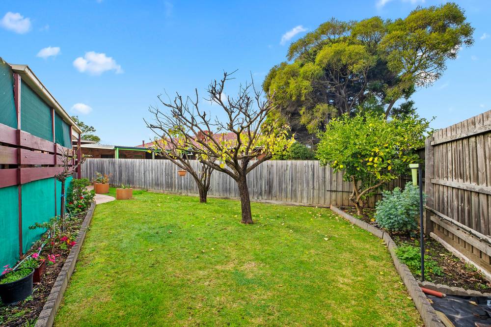 44 Huntingdon Drive, WANTIRNA SOUTH, VIC 3152
