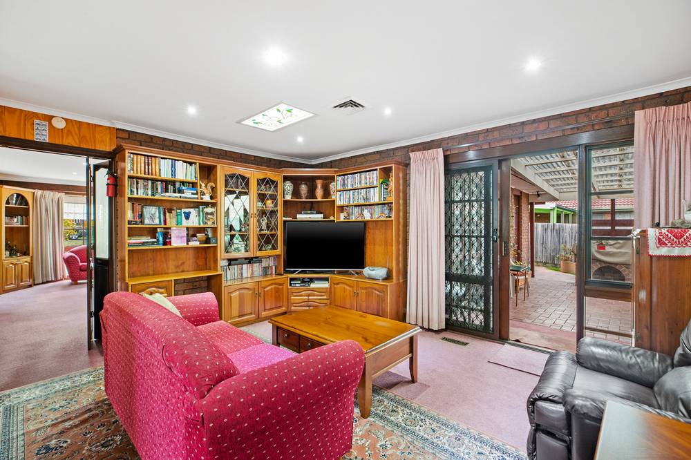 44 Huntingdon Drive, WANTIRNA SOUTH, VIC 3152