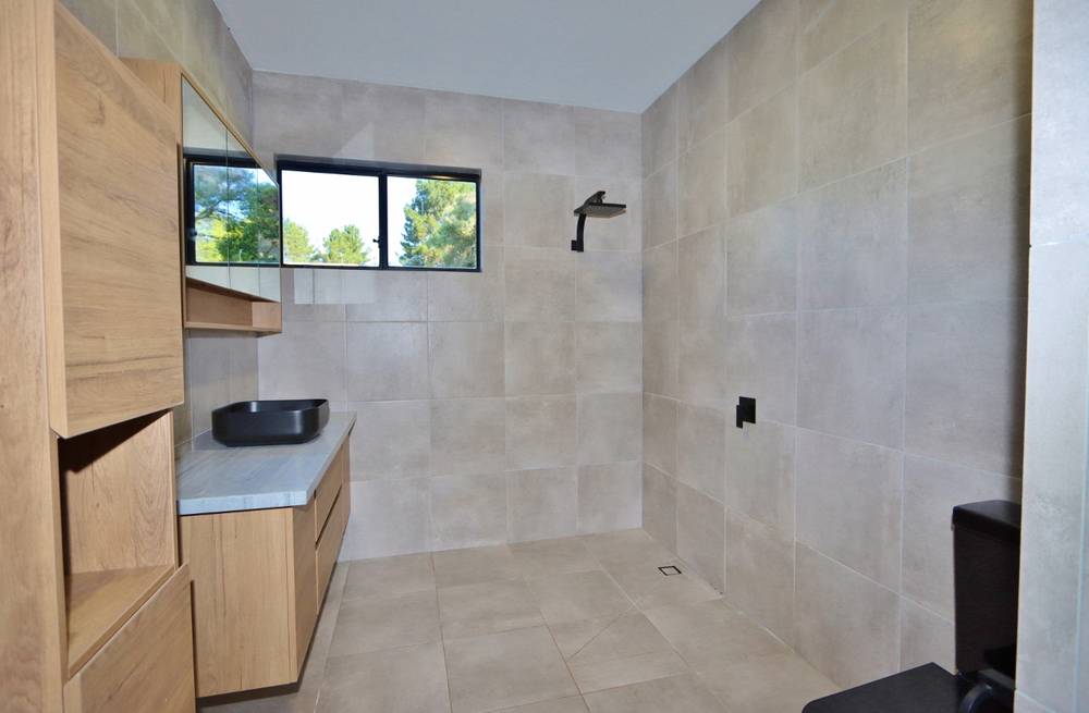 6 Genoa Street, TOWAMBA, NSW 2550