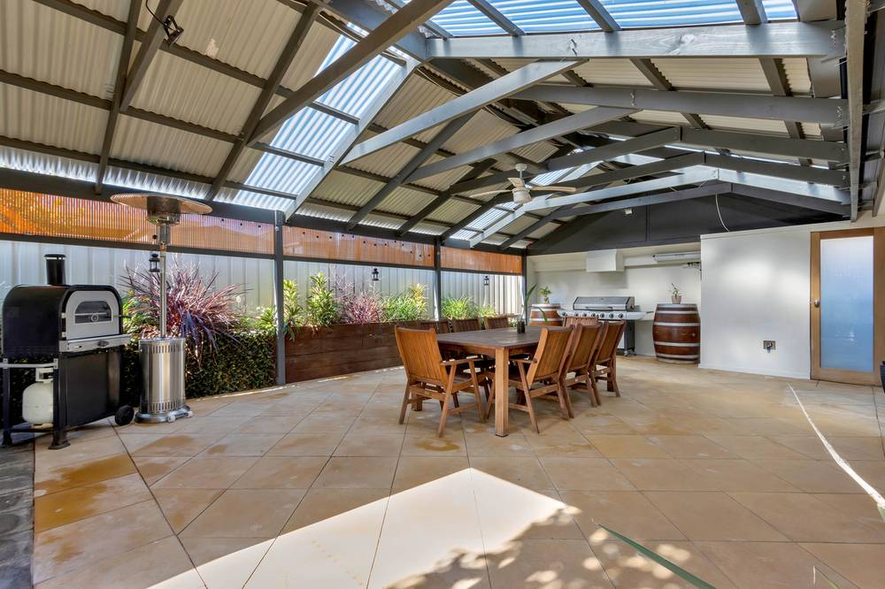 1214 Andrews Road, MUNNO PARA WEST, SA 5115