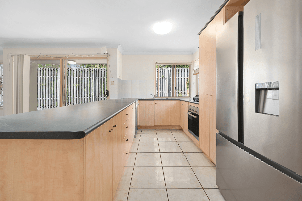 10/1-5 Studio Drive, PACIFIC PINES, QLD 4211