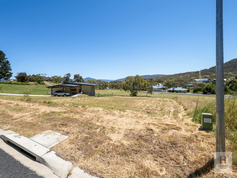 4 Grosvenor Place, East Jindabyne, NSW 2627