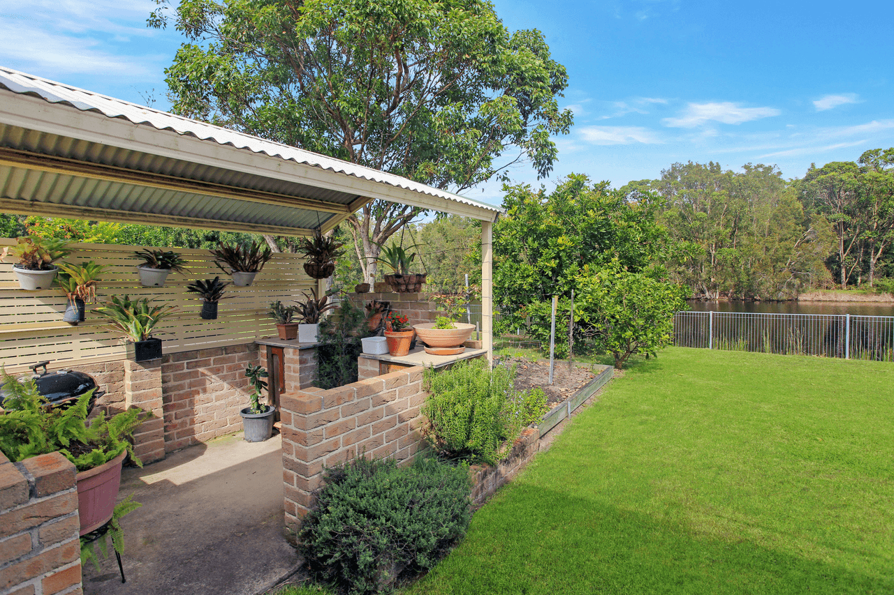 24 Sinclair Drive, TEA GARDENS, NSW 2324