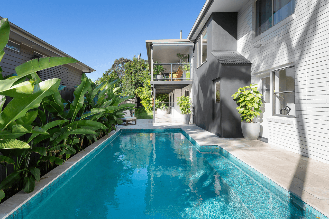 22 Strathspey Street, Kenmore, QLD 4069