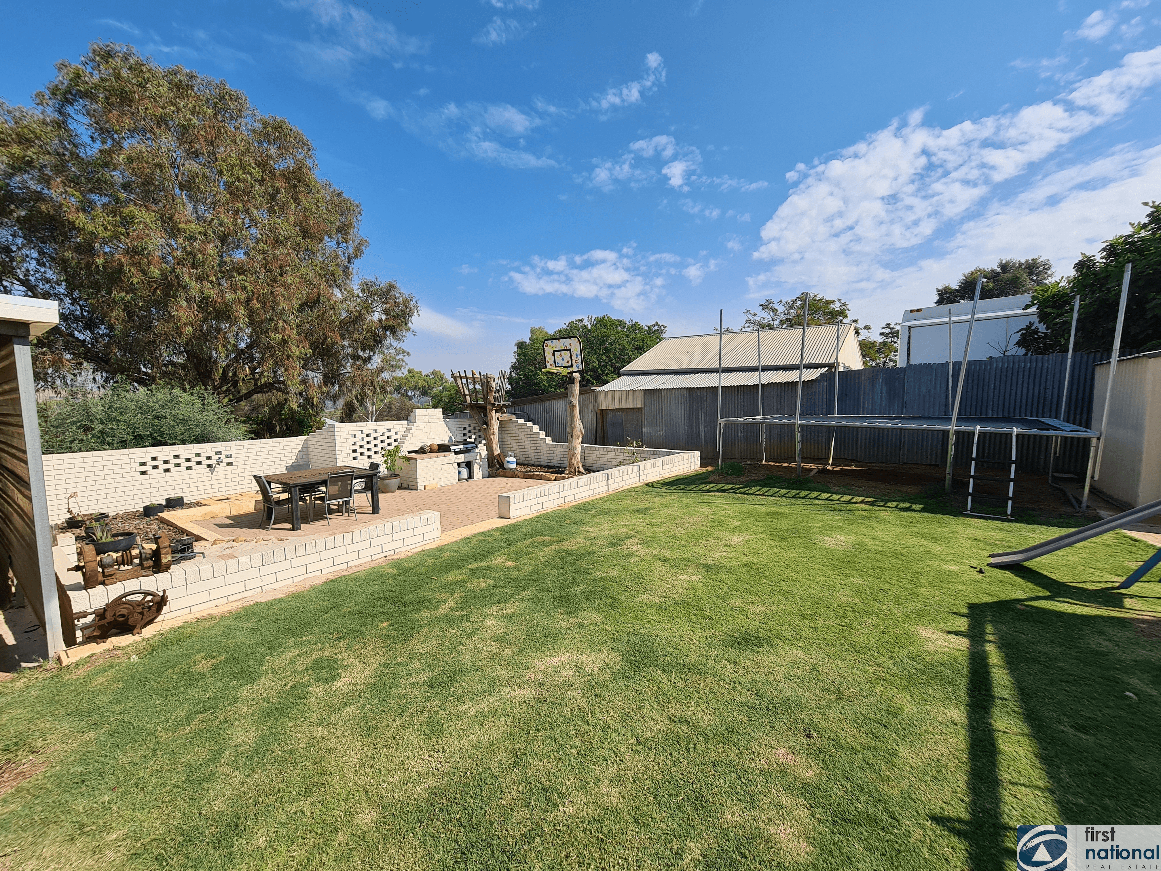 24 Hopetoun Avenue, NORTHAM, WA 6401