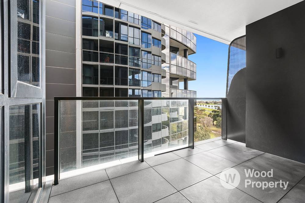 1212/12 Queens Road, Melbourne, VIC 3004