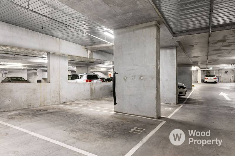 1212/12 Queens Road, Melbourne, VIC 3004